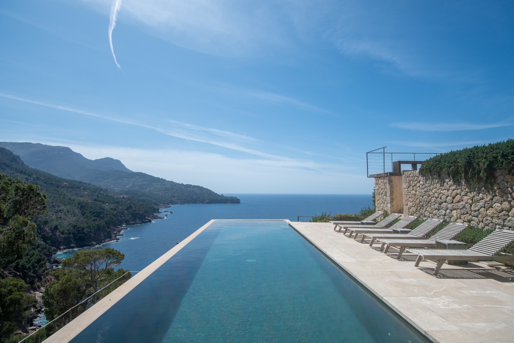Villa in Bens d'Avall available on Nano Mundo today; image 2